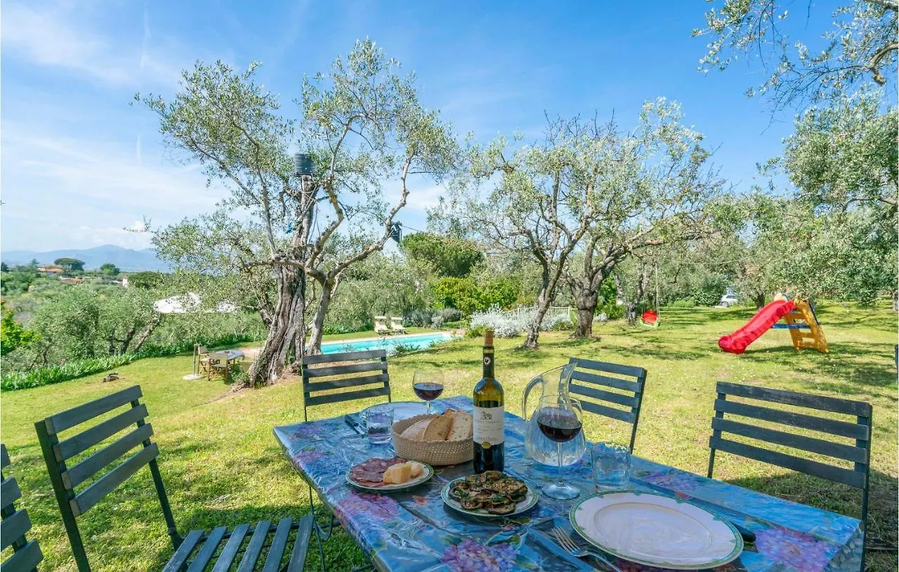 Villa Le Selve Lari Apartment