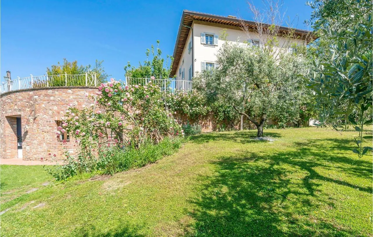 Apartment Villa Le Selve Lari
