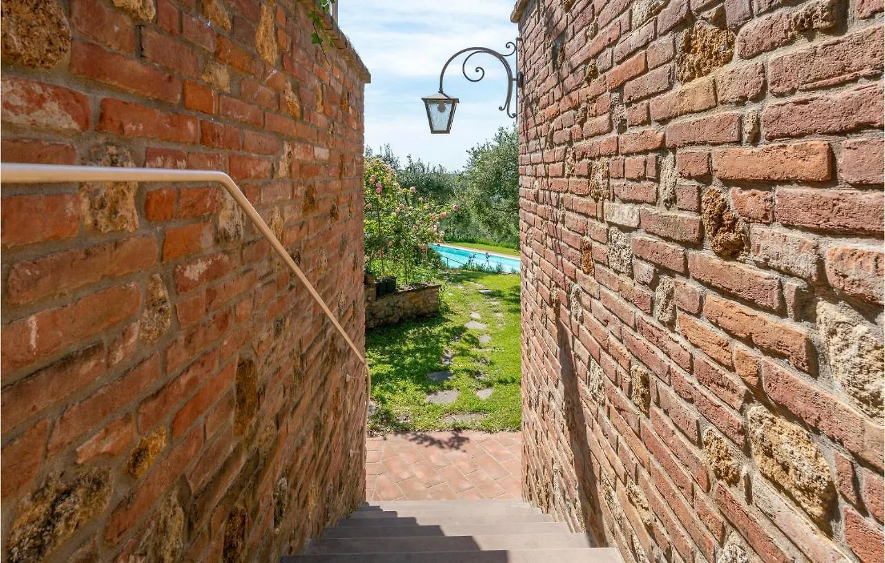 Villa Le Selve Lari 0*,  Italy